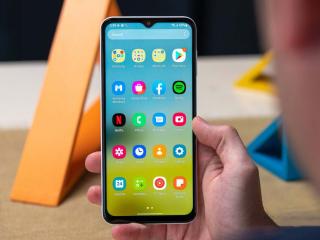 Điện thoại giá rẻ Galaxy A13 và Galaxy A04 sắp ra mắt