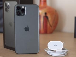 Có nên sử dụng sạc nhanh cho iPhone không?