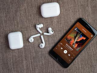 AirPods và cách sử dụng tai nghe không dây bán chạy nhất nhà Apple