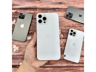 iPhone 12 pro max 128GB: Chọn mua iPhone chính hãng hay xách tay?