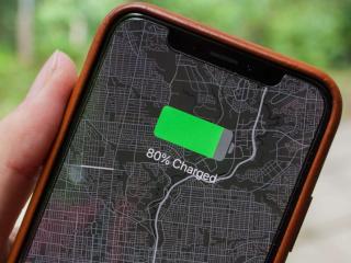 Sạc pin iPhone thế nào cho đúng?