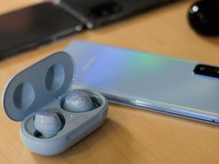 Nên dùng tаi nghе có dây hay không dây?