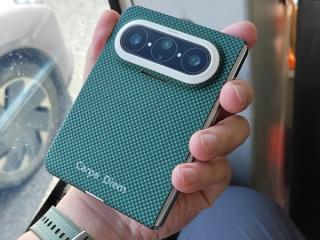 Xiaomi 18 Fold camera Leica 200MP lộ diện thiết kế màn rộng mới
