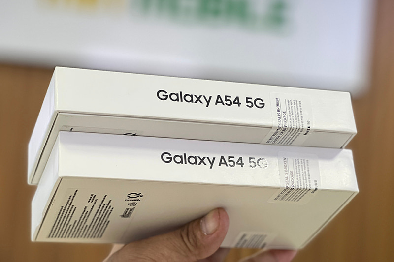 samsung-galaxy-a54-5g-du-mau-gia-re.jpeg (79 KB)
