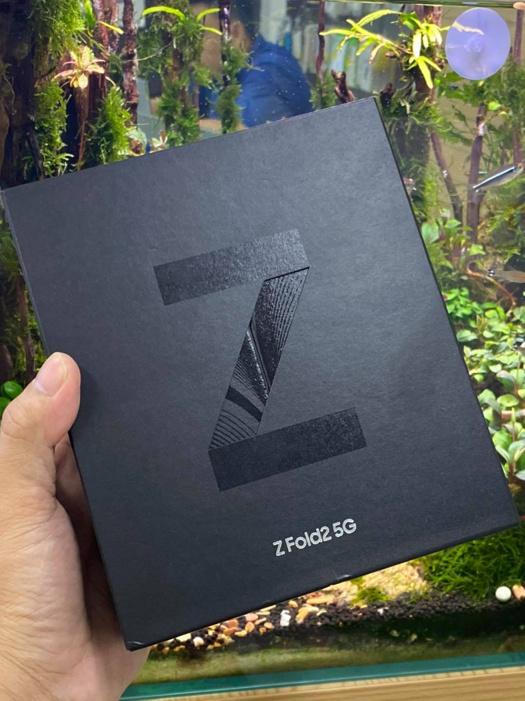 Giá Galaxy Z Fold 2 5G like new chỉ 31.000.000 đồng tại MinMobile