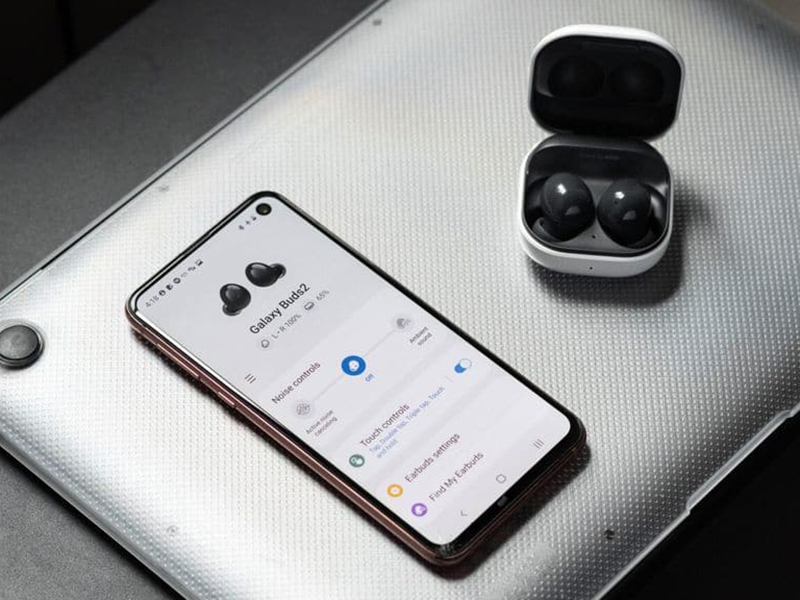 Điều chỉnh âm thanh bằng ứng dụng Galaxy Werable
