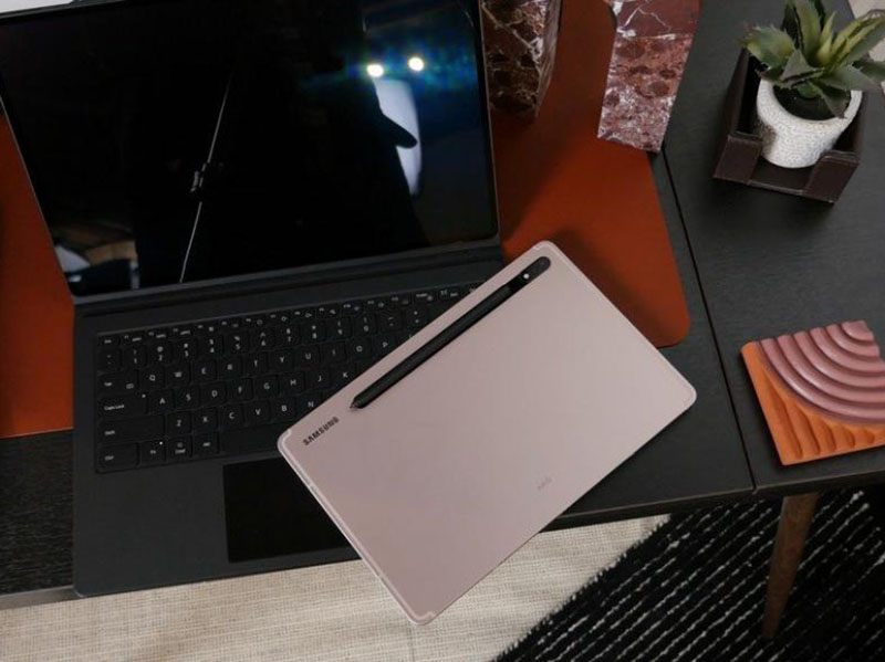 Mặt lưng Tab S8 5G