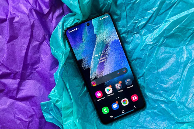 Màn hình Galaxy S21 FE có tốc độ làm mới 120Hz