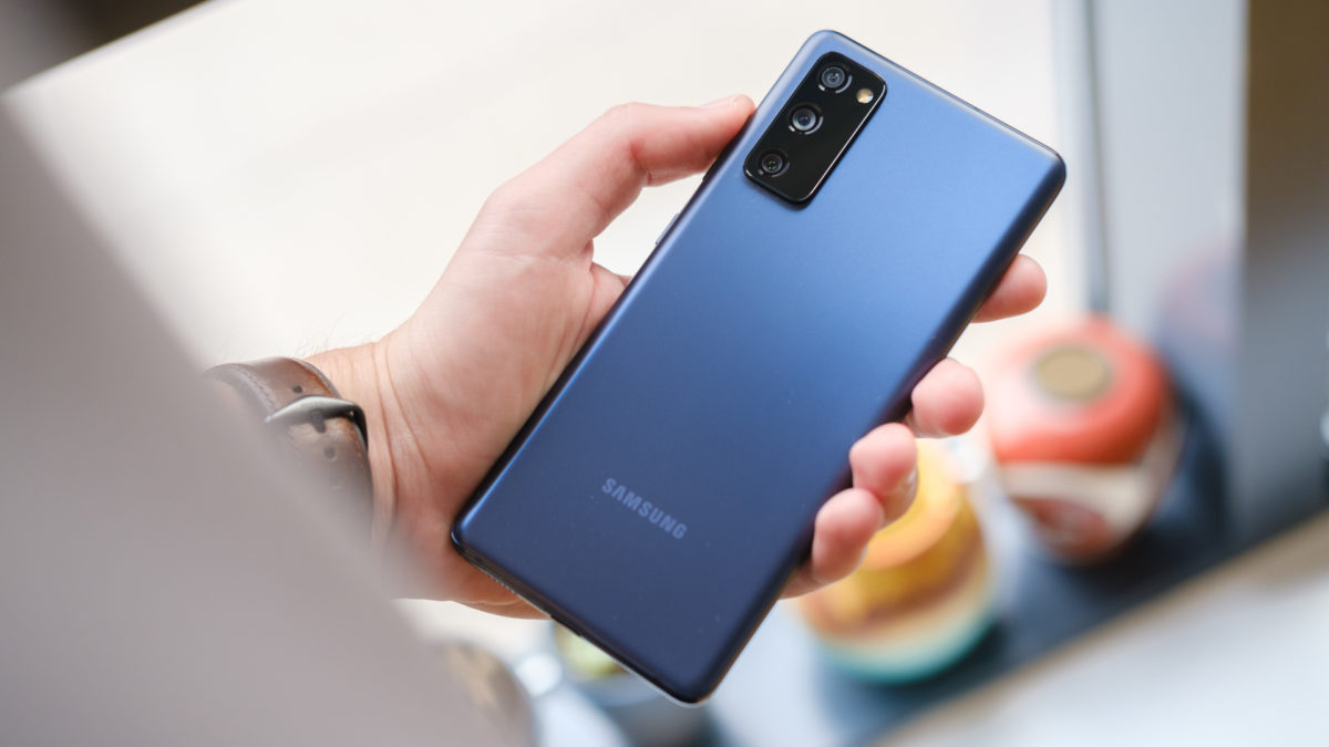 Galaxy S20 FE giá rẻ ra mắt thị trường
