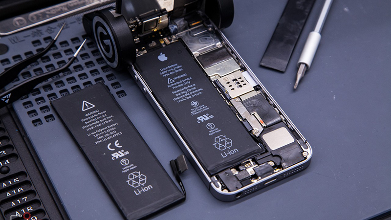 Cam kết của MinMobile với khách hàng khi thay pin iPhone tại hệ thống