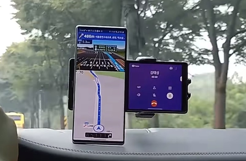 LG Wing hỗ trợ tối đa khi lái xe