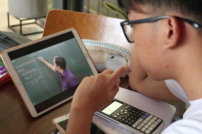Nhu cầu sử dụng máy tính bảng để học online đang ngày một tăng cao