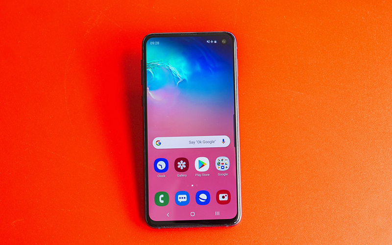 man-hinh-samsung-galaxy-s10e-super-amoled