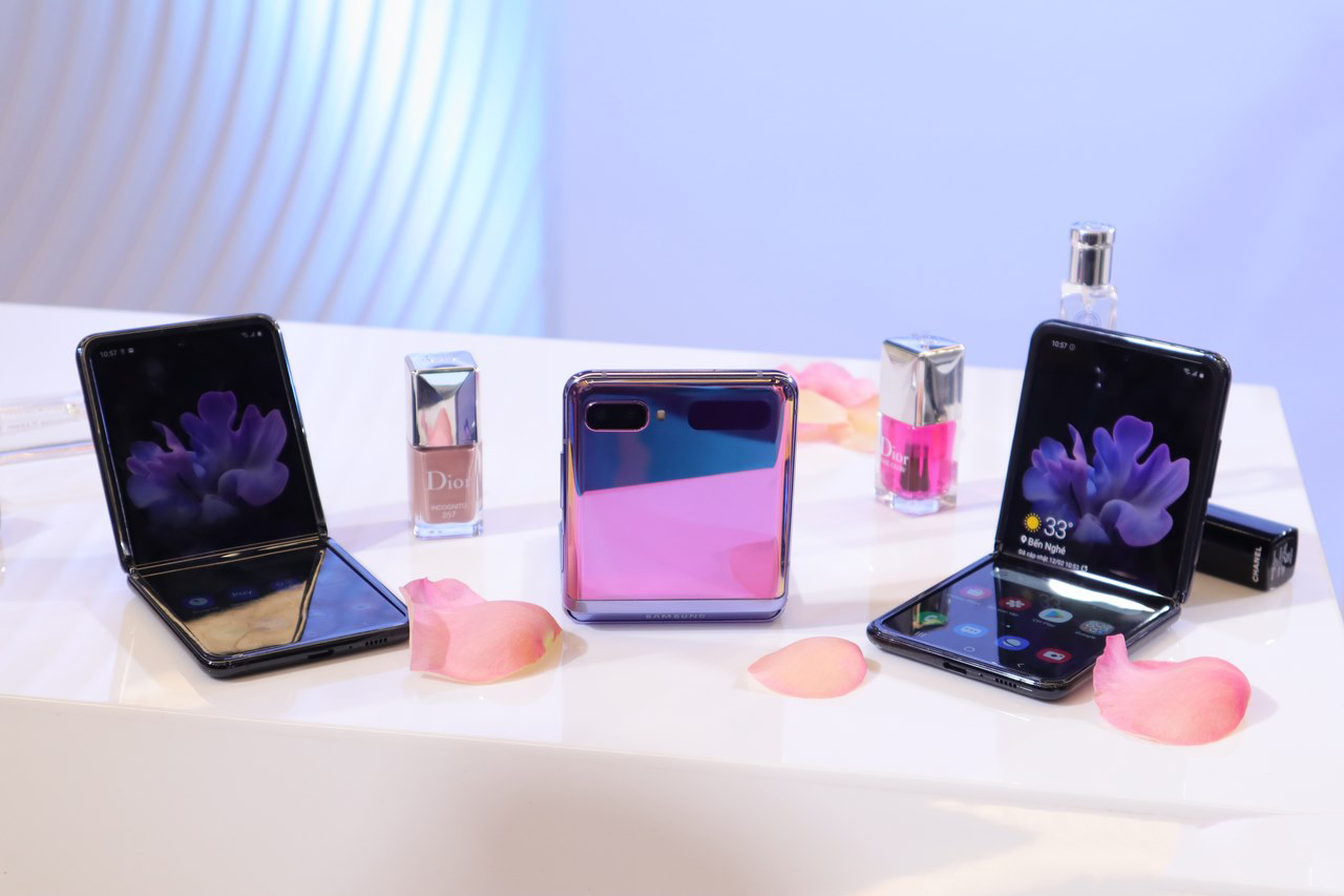 Ngoại hình bắt mắt của chiếc smartphone cao cấp nhà Samsung