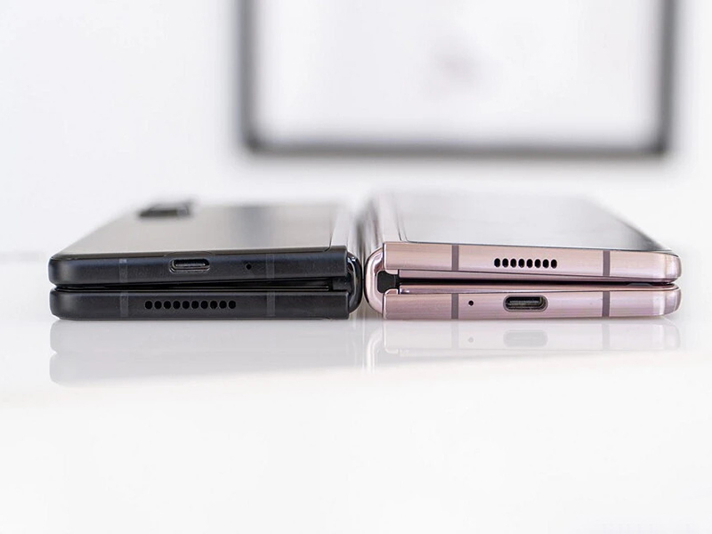Phần bản lề và khung viền của Galaxy Z Fold 3 được hoàn thiện hơn đáng kể
