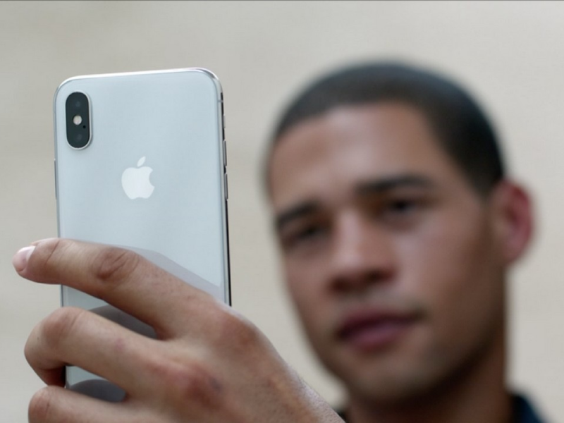 Sử dụng Face ID để mở khóa Messenger