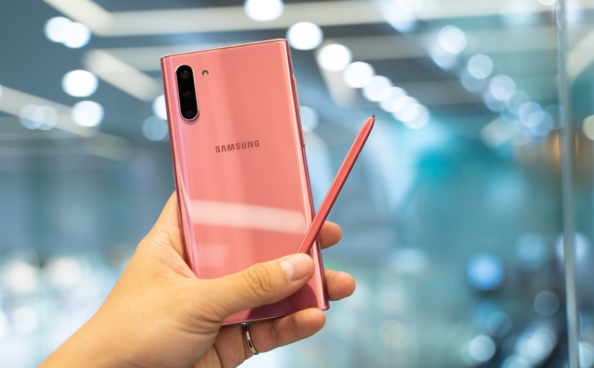 Galaxy Note 10 và bút S-Pen 