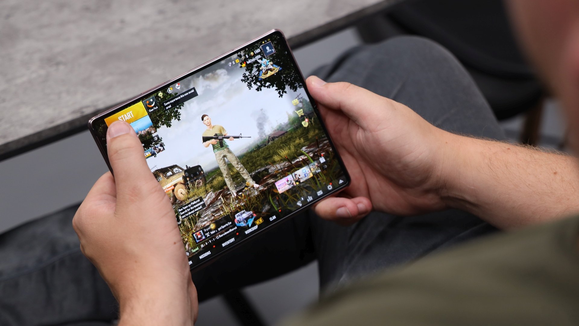 Galaxy Z Fold 2 có cấu hình mạnh mẽ 