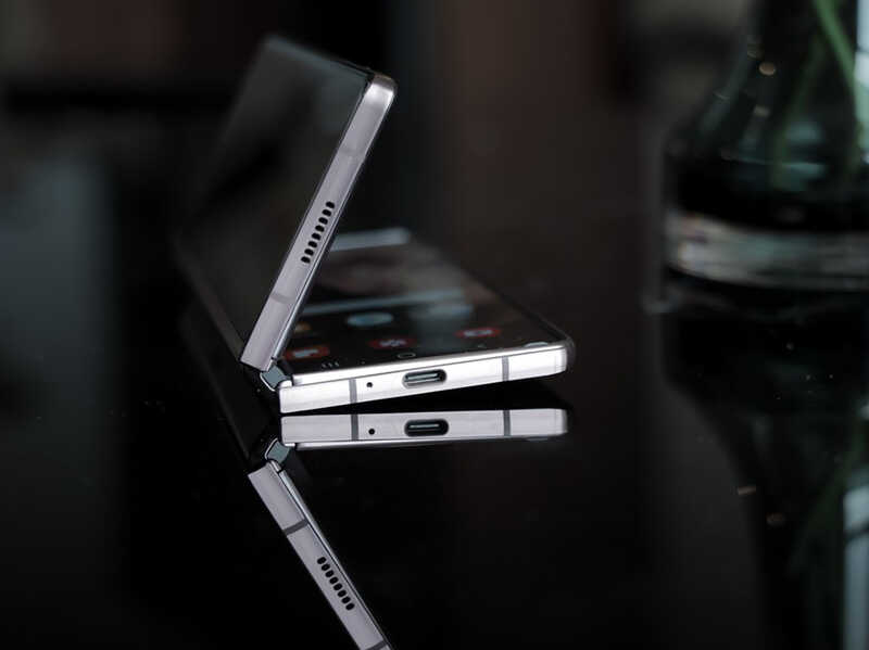 Thiết kế sang trọng của Galaxy Z Fold 2