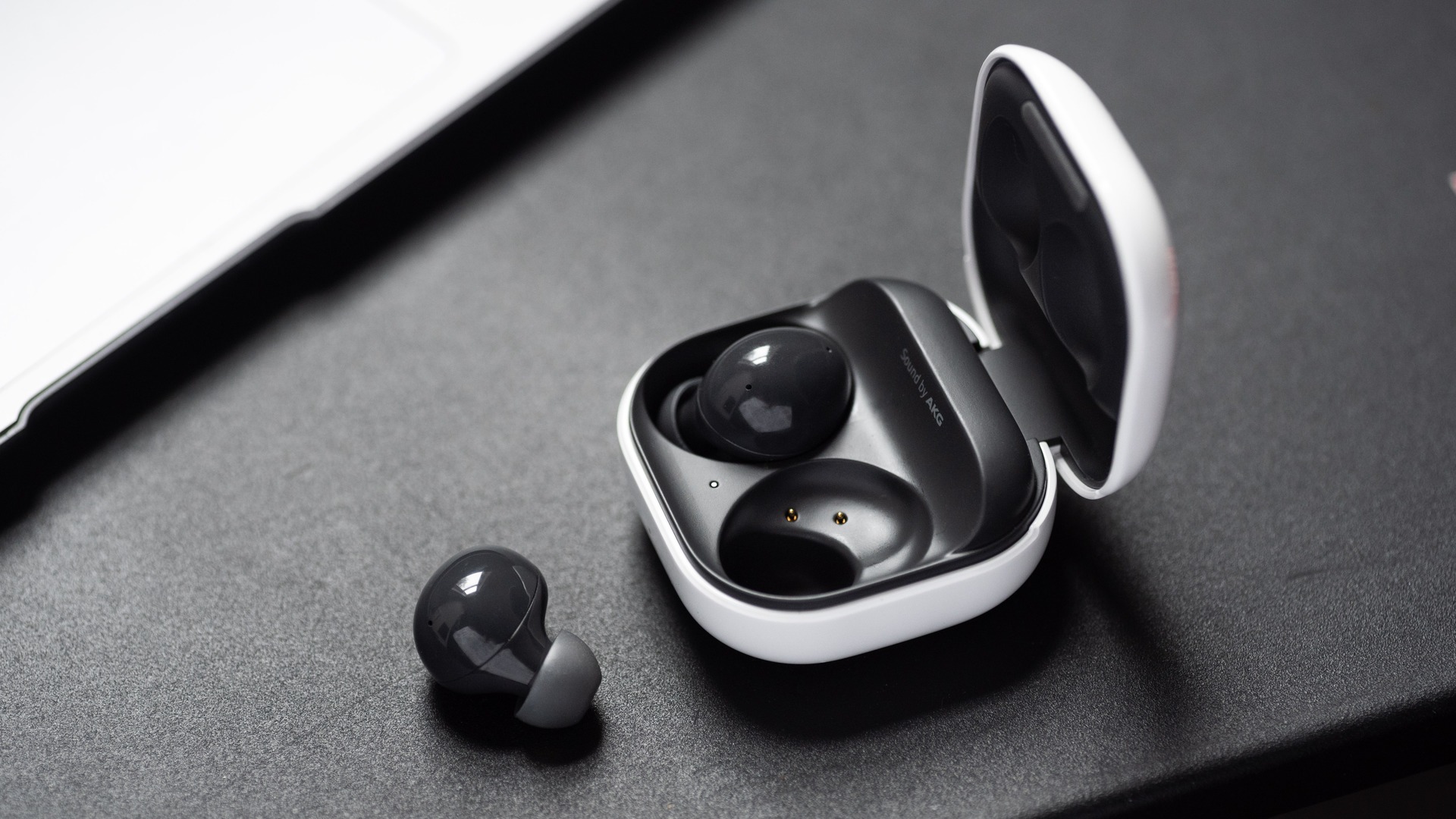 Thiết kế của Galaxy Buds2