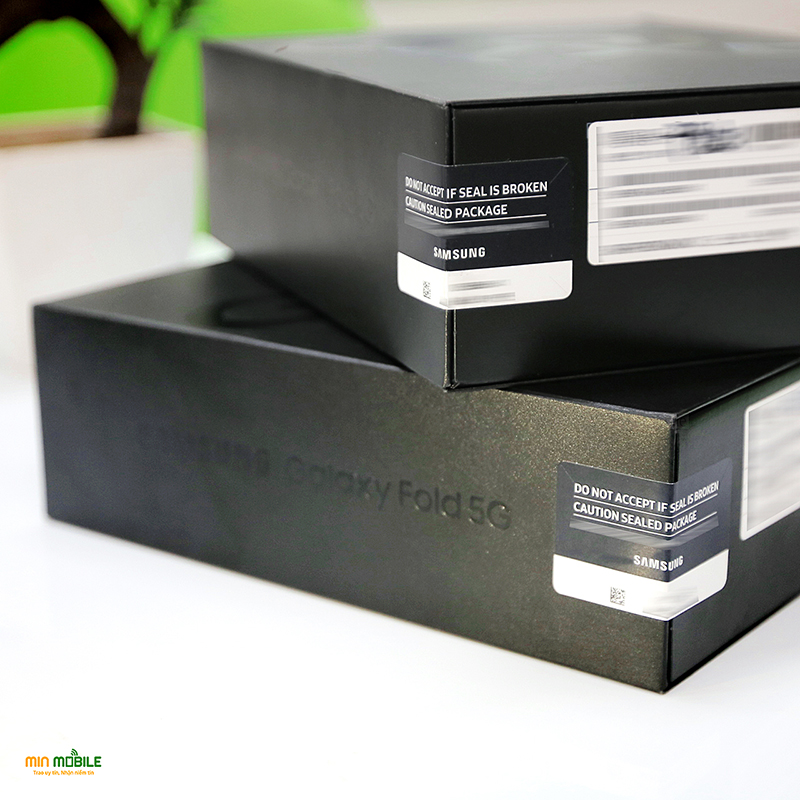 nên mua Samsung Galaxy Fold thay vì Huawei Mate X