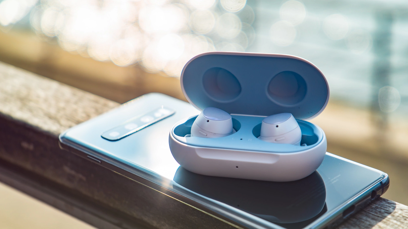 Samsung Galaxy Buds+ vẫn sẽ có tính năng sạc ngược như phiên bản tiền nhiệm