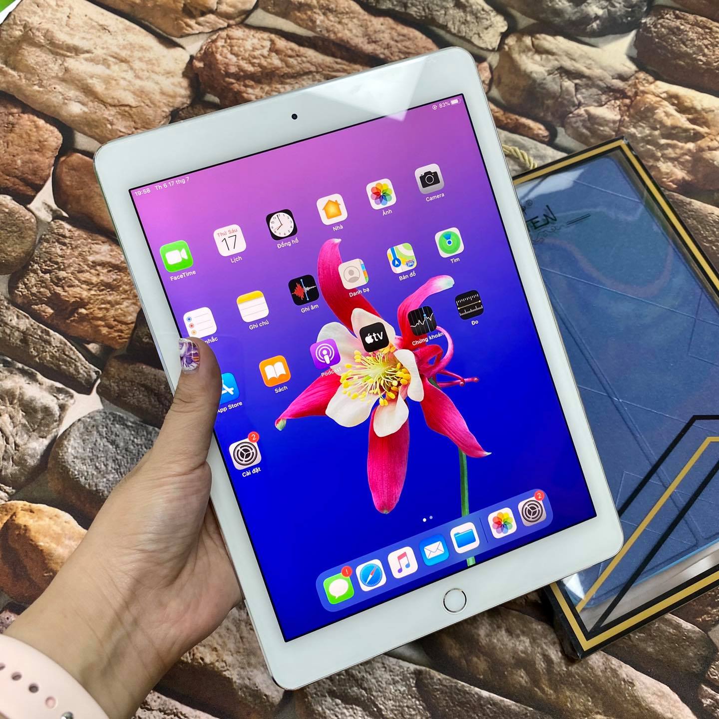Màn hình True Tone Display cực xịn của iPad Pro 9.7 inch 