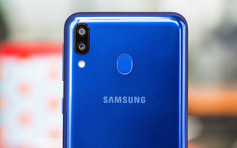 Hệ thống camera chụp thiếu sáng và xóa phông cực xuất sắc của Samsung Galaxy M20