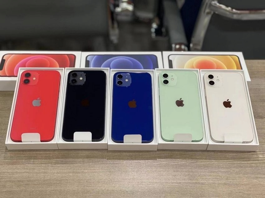 Hình ảnh thực tế của iPhone 12