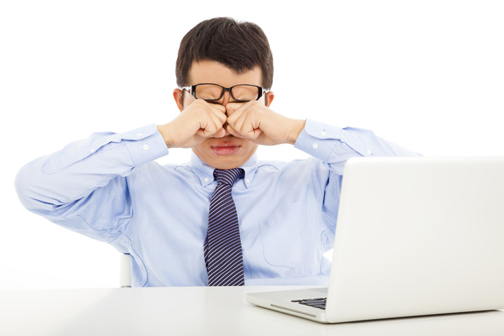 Ánh sáng xanh gây mỏi mắt 
