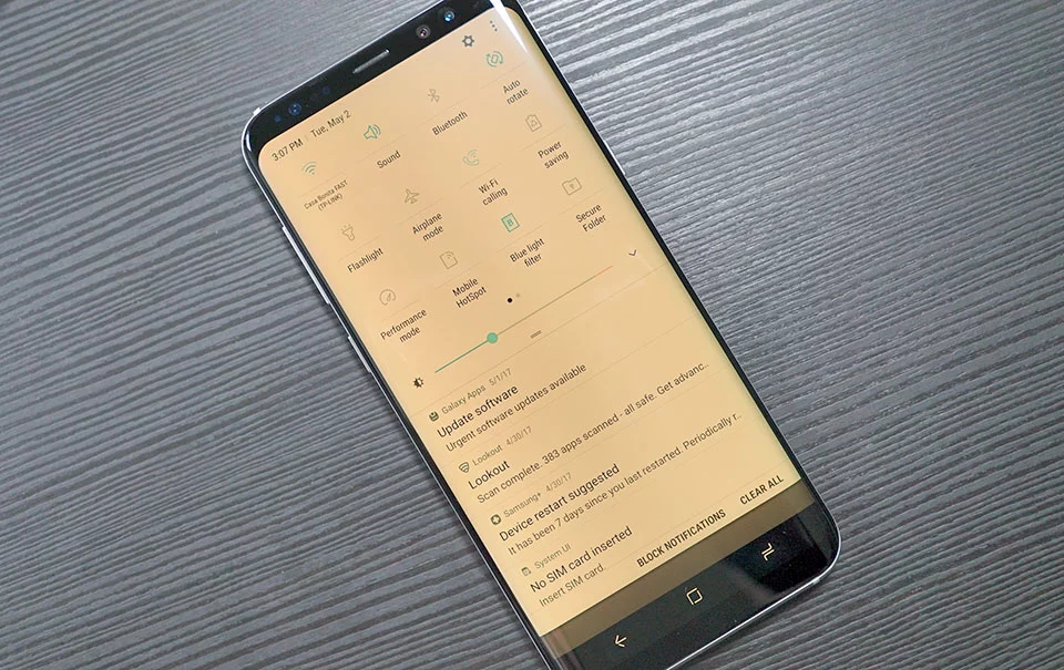 Chế độ Night mode trên điện thoại