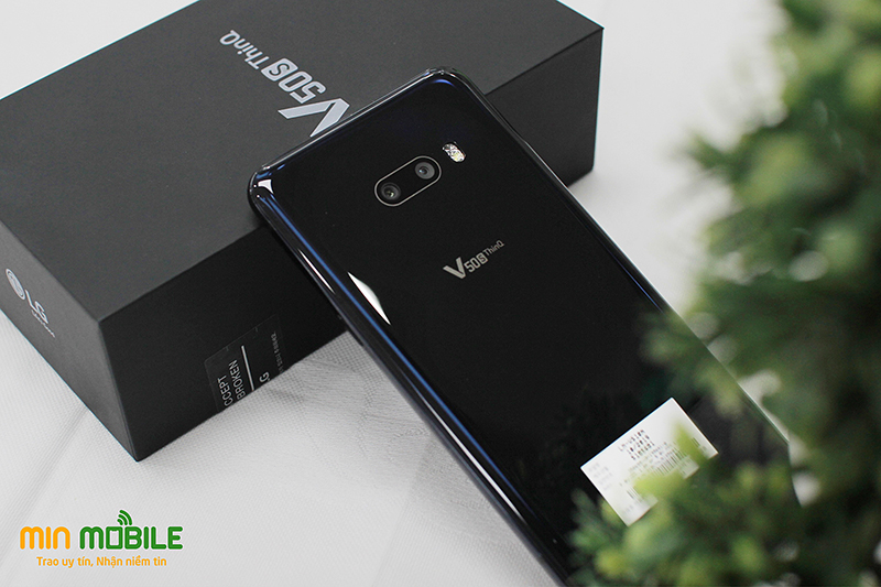 Thiết kế liền lạc của LG V50S ThinQ
