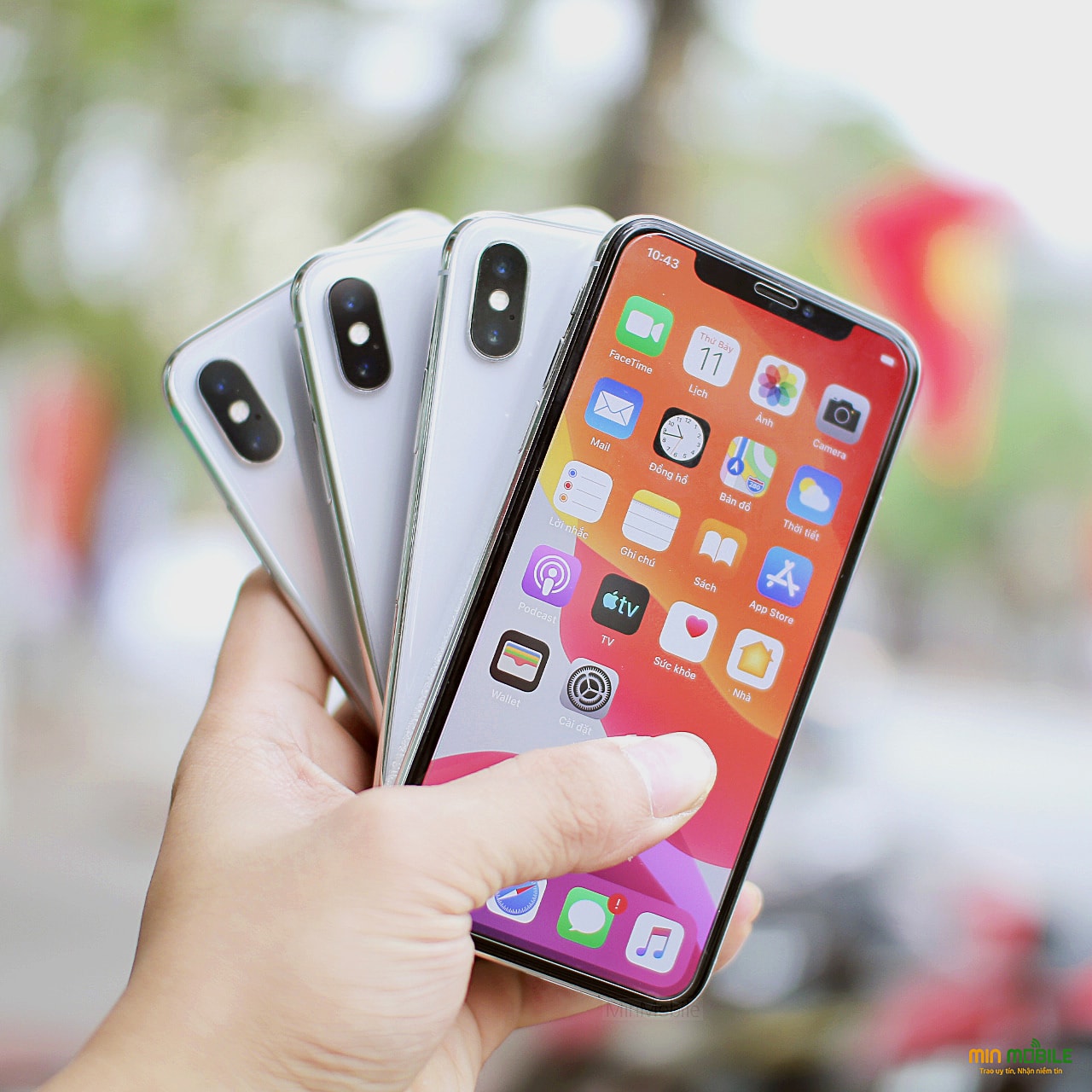 iPhone X là chiếc điện thoại đầu tiên sở hữu thiết kế tai thỏ
