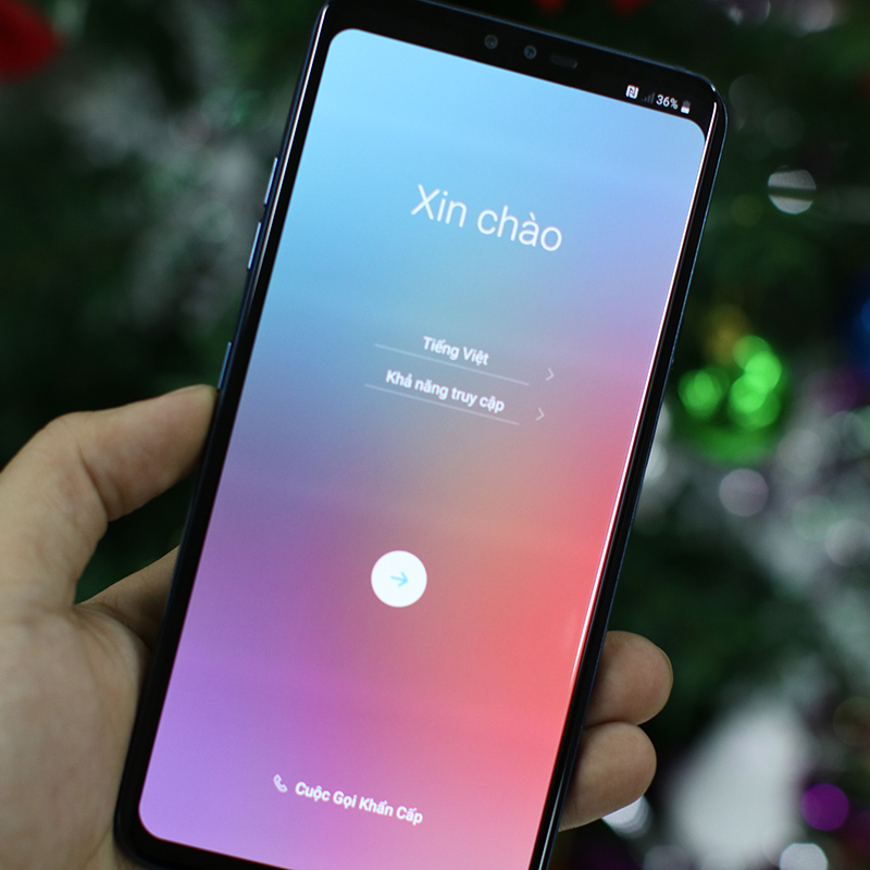 Màn hình LG V40 ThinQ màu sắc vô cùng dễ chịu