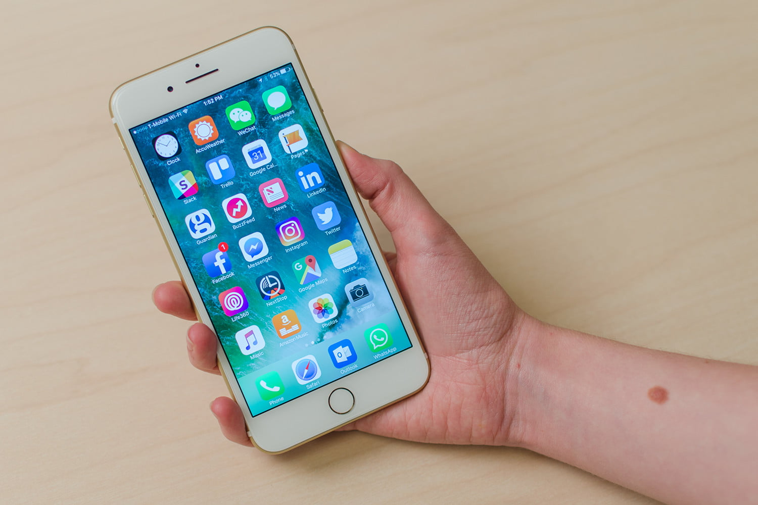 iPhone 7 Plus demo giá rẻ, đập hộp nguyên seal tại minmobile.net