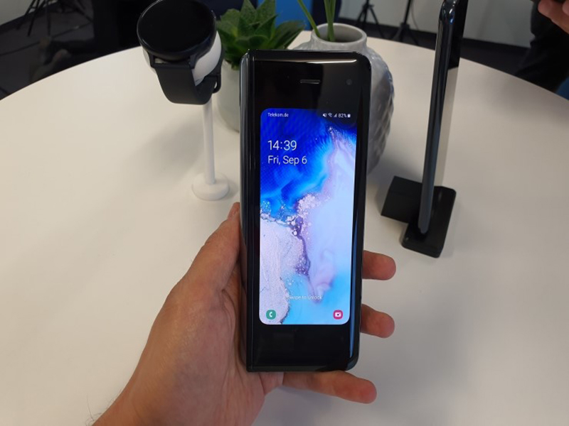 Camera selfie Samsung Galaxy Fold 5G
