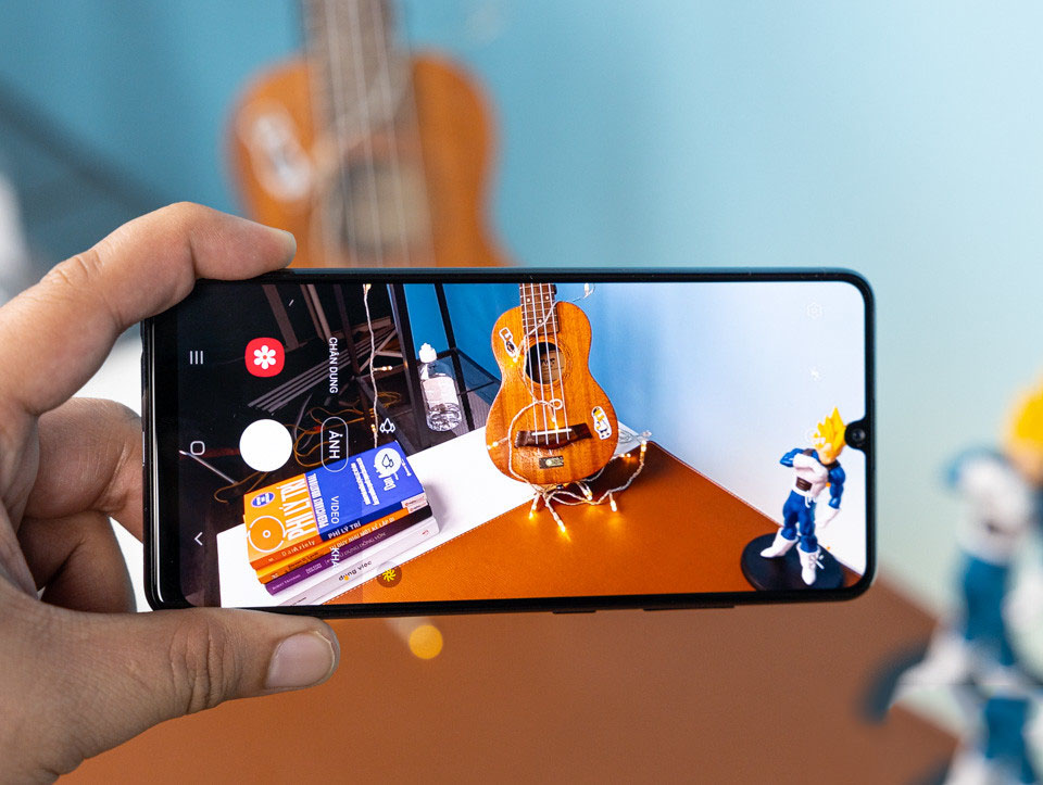 Cụm camera sau mang đến những hình ảnh chất lượng