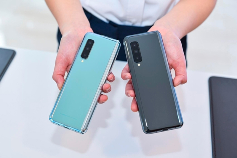Samsung Galaxy Fold có mấy màu?