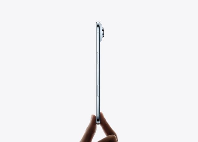 Độ mỏng ấn tượng của iPhone 17 Air