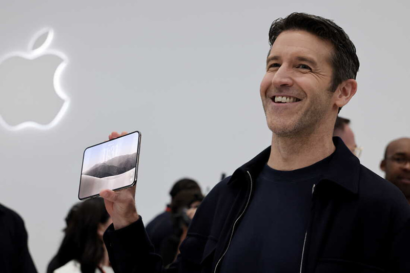 ceo-john-ternus-apple-iphone-duo-moi-nhat-tai-su-kien.jpg (60 KB)