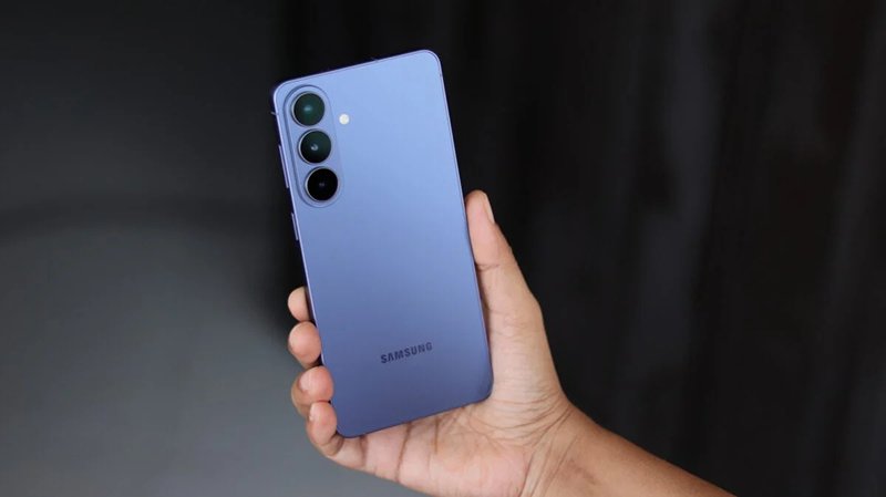 galaxy-s27-lineup-4-model-s27-s27-plus-s27-pro-s27-ultra.jpg (67 KB)