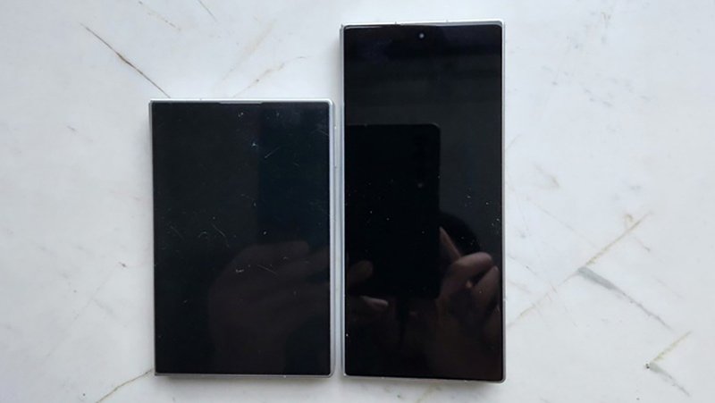 galaxy-z-fold8-vs-fold8-ultra-anh-dummy-dat-canh-nhau.jpg (69 KB)