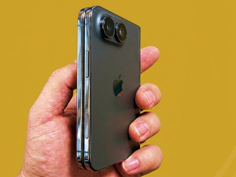 iphone-ultra-gap-ban-le-man-hinh-khong-nep-gap-ro-ri-bi-loi.jpg (53 KB)