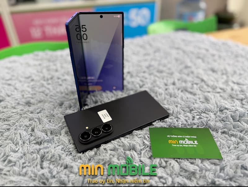 galaxy-z-fold7-han-quoc-chinh-hang-samsung-dien-thoai-gap-sieu-mong.jpg (56 KB)