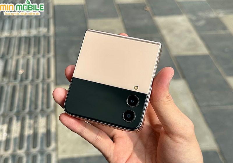 Galaxy Z Flip 4 128Gb có viên pin dung lượng lớn