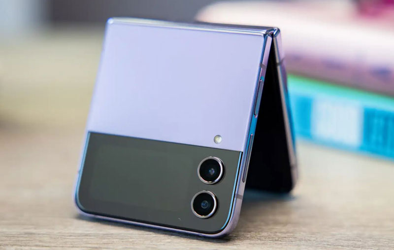 Galaxy Z Flip 4 cũ 128Gb có ngoại hình đẹp như mới