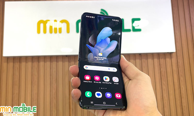 Galaxy Z Flip4 cũ xách tay Hàn 256gb có màn hình sắc nét 