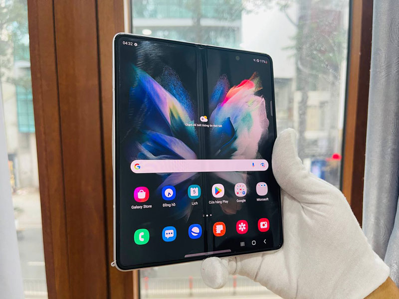 Màn hình sắc nét của samsung z fold3 cũ