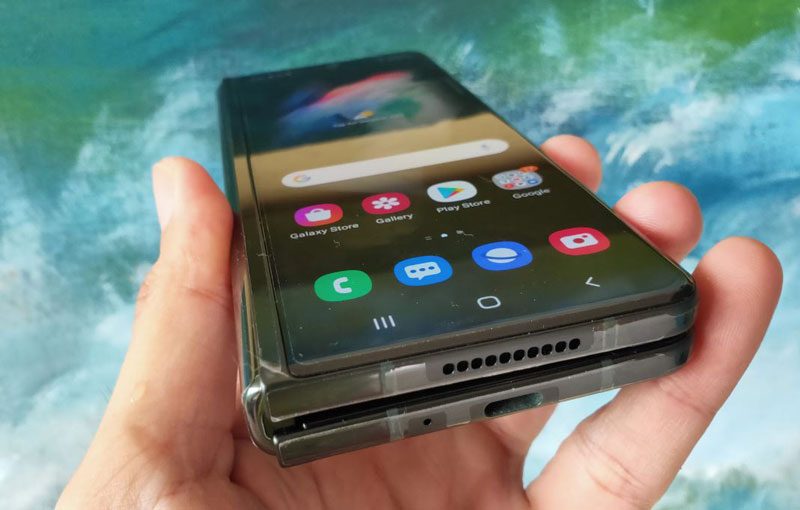 Viên pin có dung lượng khủng của galaxy Z fold3 cũ
