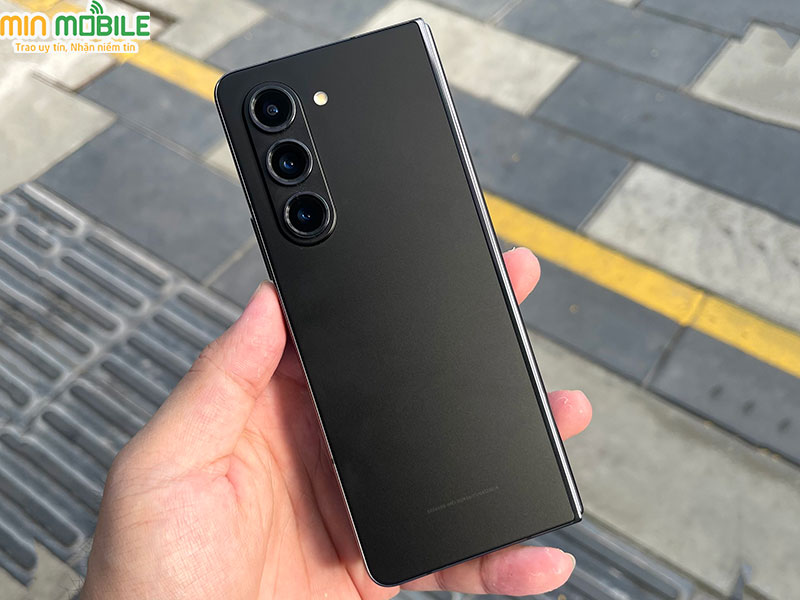 Galaxy Z Fold5 cũ 256gb có ngoại hình đẹp như mới